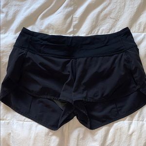 Lululemon Black Speed Short (size 6)